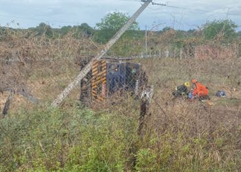Carro-forte capota em Delmiro Gouveia, AL; dois ocupantes ficam feridos