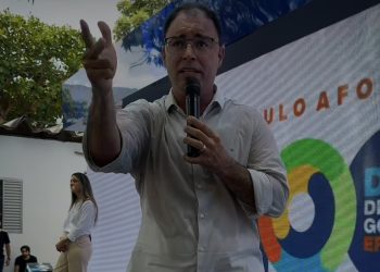 Em discurso pelos 100 dias de governo, prefeito Mário Galinho anuncia reabertura do Restaurante Popular e inauguração da reforma da maternidade do HNAS