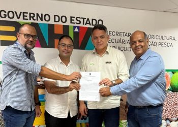 Prefeitura afirma que reunião de Galinho com secretário estadual garante religação, reestruturação e ampliação do Sistema Irrigado de Paulo Afonso após ataque