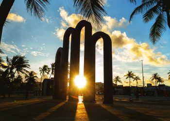 Casal de excursão de Paulo Afonso se envolve em caso de violência doméstica em hotel no bairro Atalaia, em Aracaju-SE
