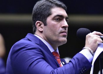 Otto Alencar já assegurou vaga no TCE para o filho, garantem aliados do senador