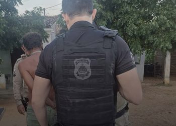 Feminicida é preso em flagrante após matar companheira a facadas na zona rural de Jeremoabo-BA