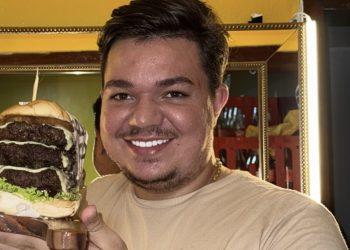 Empresário Matheus Burguer, de Delmiro Gouveia, morre em acidente após colisão com animal na BR em Jardim Cordeiro