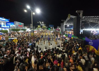 Resgate do desfile cívico reúne grande público em Delmiro Gouveia após dez anos