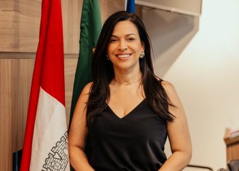 Vereadora Evinha defende feira livre no Centenário e atendimento ininterrupto na Delegacia da Mulher