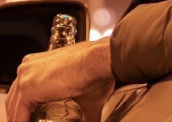 Motorista é flagrado bêbado, sem habilitação e com carro irregular durante operação em Paulo Afonso, diz PM