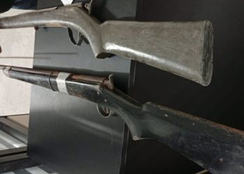 PM apreende duas armas de fogo abandonadas durante perseguição na zona rural de Paulo Afonso