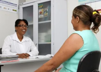 Governo da Bahia oferece 60 bolsas integrais para Medicina em Cuba; veja como participar