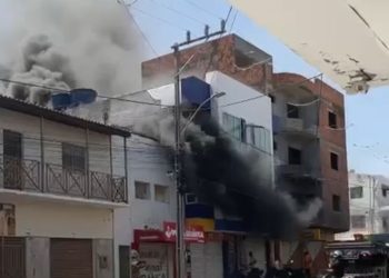 Incêndio é registrado em prédio residencial de Paulo Afonso e provoca morte de gatos, segundo bombeiros