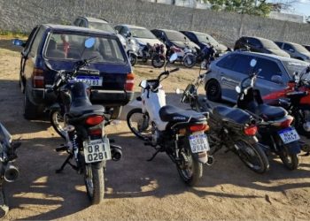 PM intensifica fiscalização e apreende veículos irregulares em Paulo Afonso