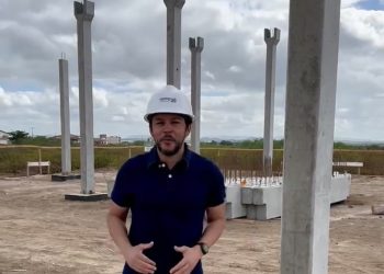 “Primeiras pilastras”: Deputado Mário Negromonte Jr visita obra do Hospital Universitário Regional de Paulo Afonso