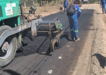 Agora é realidade: Obras de pavimentação no povoado Morros seguem a todo vapor em Delmiro Gouveia-AL