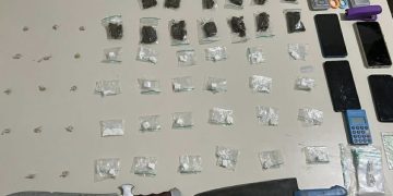 PM prende suspeito por tráfico de drogas e apreende entorpecentes e materiais no BTN 02, em Paulo Afonso