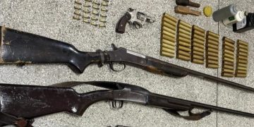 Policias da Rondesp Nordeste apreendem armas na Zona Rural de Paulo Afonso