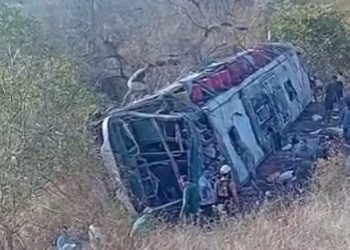 TRAGÉDIA – Acidente com ônibus de romeiros deixa 15 mortos e vários feridos em Alagoas