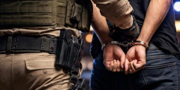 PM impede furto de fios na BA-210 e prende foragido da Justiça de Pernambuco em Paulo Afonso