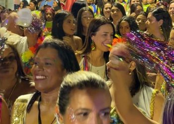Abertura oficial do Carnaval 2026 em Delmiro Gouveia é marcada por homenagens, encontro de blocos e muita agitação; rede hoteleira já se encontra 100% lotada