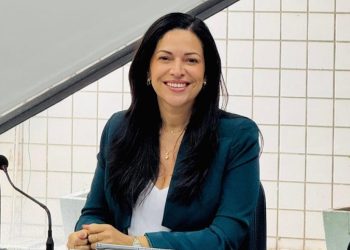Vereadora Evinha reforça atuação firme no início dos trabalhos legislativos e destaca avanços para 2026