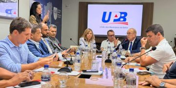 Prefeitos fixam limite de R$ 700 mil para apresentações artísticas nos festejos juninos da Bahia