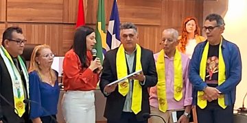 Presidente da Academia de Letras de Paulo Afonso recebe Moção de Aplausos