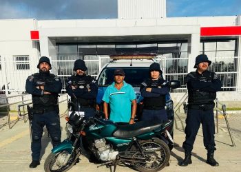 Guarda Municipal age rápido, recupera moto furtada e surpreende proprietário que nem sabia do crime em Delmiro Gouveia-AL