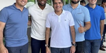 Com ACM Neto, João Roma e Carlos Muniz Júnior, Neto Coelho afirma que a Bahia precisa de sangue novo” ao lançar pré-candidatura