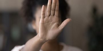 Polícia Militar acolhe vítima de violência doméstica no bairro Barroca, em Paulo Afonso