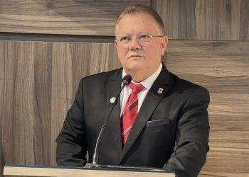 Vereador Celso Brito pede inclusão de projeto para reajuste de agentes de trânsito e guardas municipais