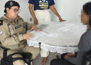 PM realiza atendimento a mulher vítima de violência doméstica em Paulo Afonso com apoio de rede de assistência