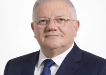 Vereador Celso Brito cobra explicações sobre fardamento escolar e melhorias no Loteamento Sargento Jaime