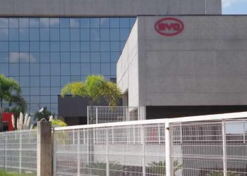 BYD oferece mais de 1,6 mil vagas de emprego em nova fábrica na Bahia