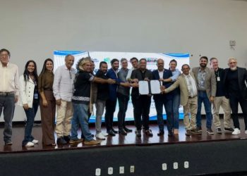 Paulo Afonso sanciona Lei de Inovação, foca em planejamento estratégico e amplia internet gratuita