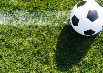 A paixão pelo futebol de várzea: como os campeonatos amadores movimentam a economia no interior da Bahia