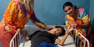 Prefeitura de Glória-BA entrega cama hospitalar para jovem de 26 anos e reforça assistência humanizada