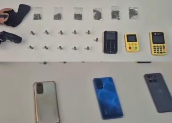 PM apreende revólver e simulacro após denúncia de violência doméstica contra mulher e adolescente em Paulo Afonso
