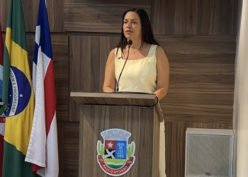 Vereadora Evinha defende ornamentação junina como investimento para o comércio e o turismo de Paulo Afonso
