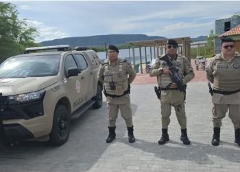 Homem é preso em flagrante por agredir ex-namorada, destruir celular e invadir residência em Glória-BA