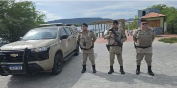 Homem é preso em flagrante por agredir ex-namorada, destruir celular e invadir residência em Glória-BA