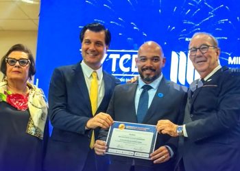 Prefeitura de Glória-BA recebe Selo de Transparência dos Festejos Juninos 2026