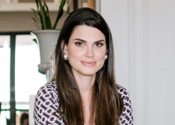 Jerônimo escolhe Camila Vasquez Negromonte para vaga de conselheira do TCM; indicação deve chegar à Alba nos próximos dias