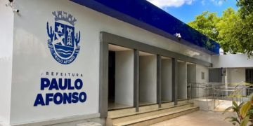 Prefeitura de Paulo Afonso informa que reajuste de 7% para servidores estatutários será pago na folha de julho e detalha cronograma do retroativo