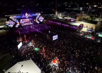Com recorde histórico de público, primeira noite do Pedra Fest é consagrada como grande sucesso em Delmiro Gouveia
