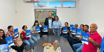 Prefeitura de Glória-BA entrega títulos de propriedade e projeta expansão da REURB para Quixaba e demais povoados