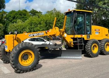 Novas máquinas chegam para reforçar serviços de infraestrutura urbana e o apoio à zona rural de Paulo Afonso