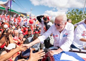 Antes da caminhada em Paulo Afonso, Wagner rebate acusação de R$ 3 milhões mensais citada em reportagem do UOL sobre o caso Master