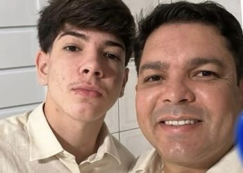 Que jogador! Caio, 16 anos: entrou no 2º tempo, acreditou na virada, deu assistência e ainda marcou um gol de presente para o pai