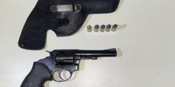 Adolescente de 17 anos é apreendido com revólver calibre .38 em Paulo Afonso